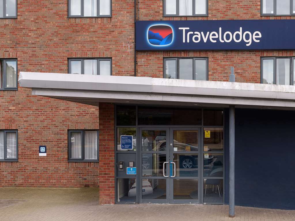 Travelodge Leeds Colton Garforth Buitenkant foto